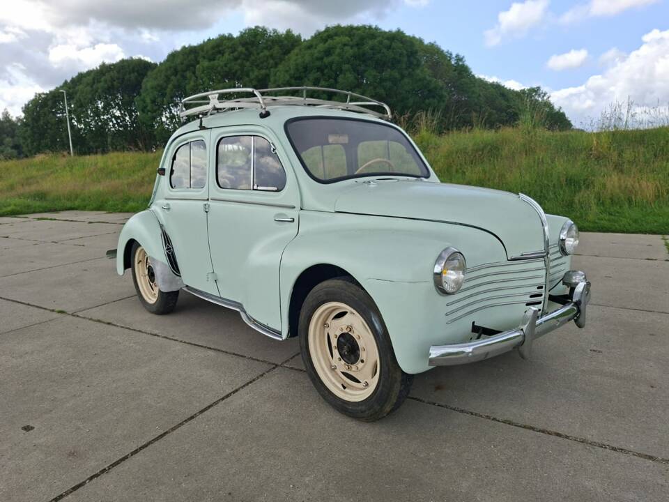 Imagen 1/6 de Renault 4 CV (1951)