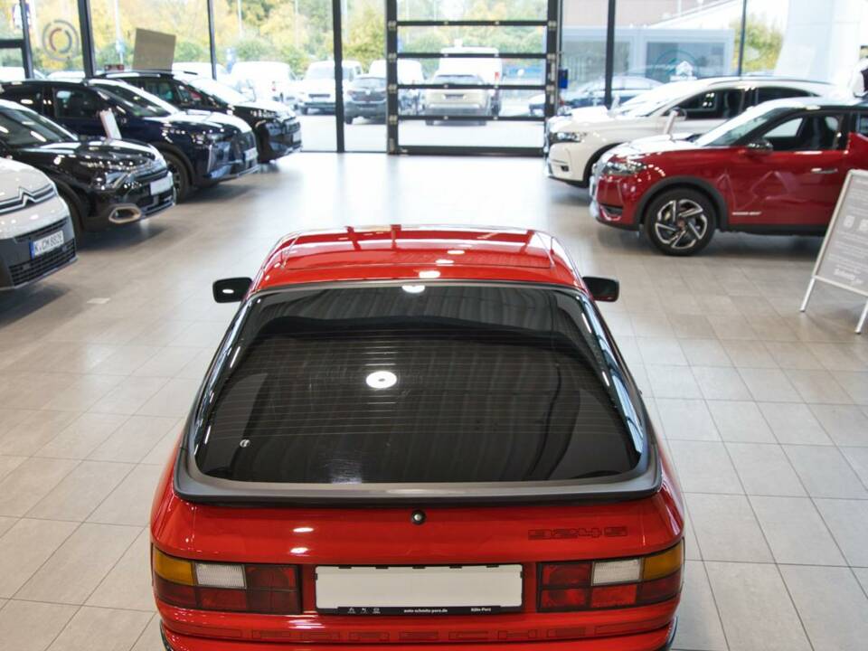 Image 7/10 of Porsche 924 S (1988)