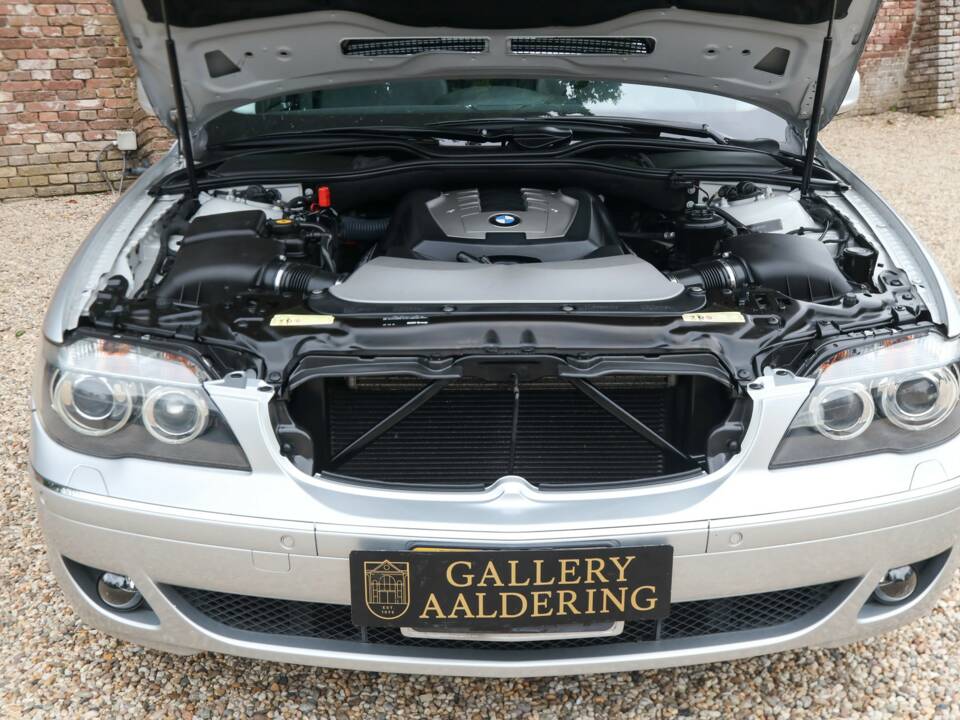 Obraz 46/50 pojazdu BMW 750i (2007)