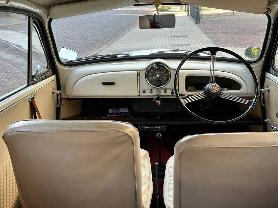 Afbeelding 15/50 van Morris Minor 1000 Traveller (1970)