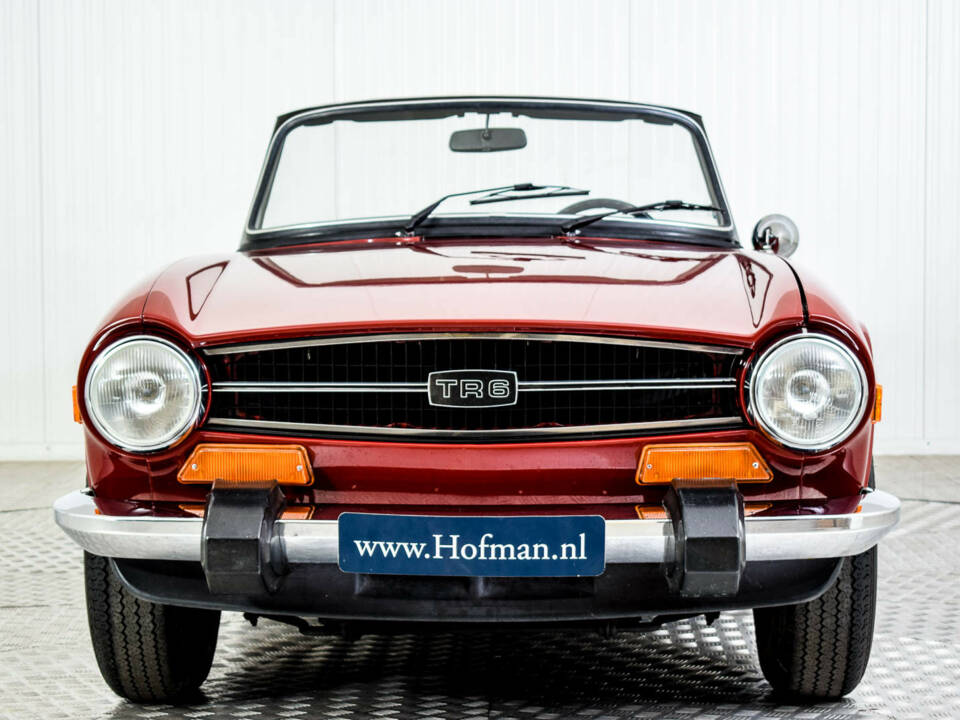 Image 3/50 de Triumph TR 6 (1974)