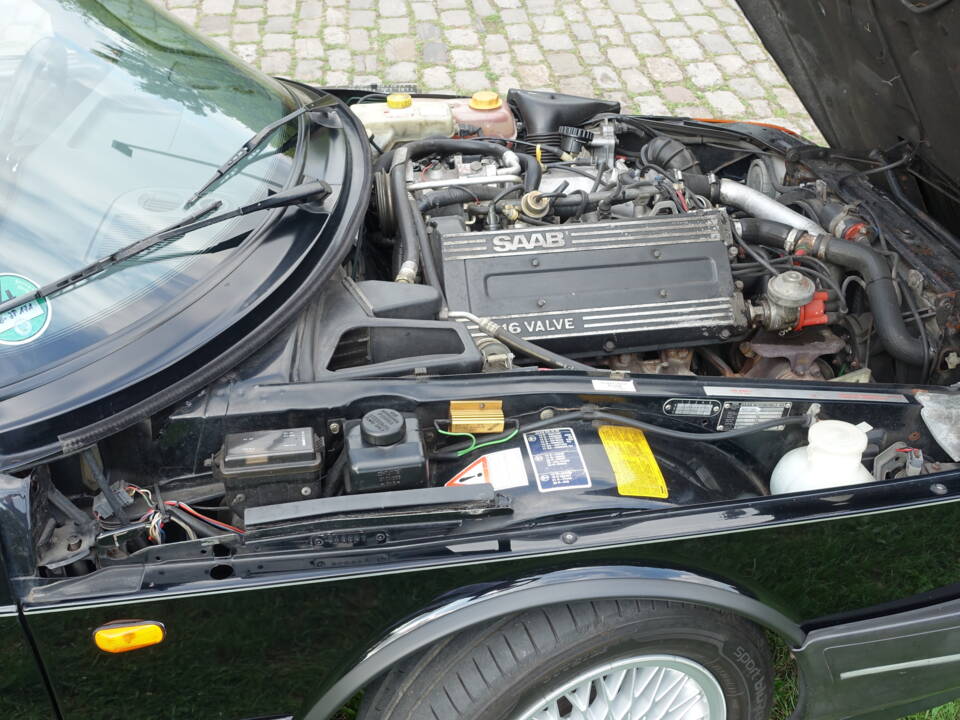 Bild 12/13 von Saab 900 S (1992)