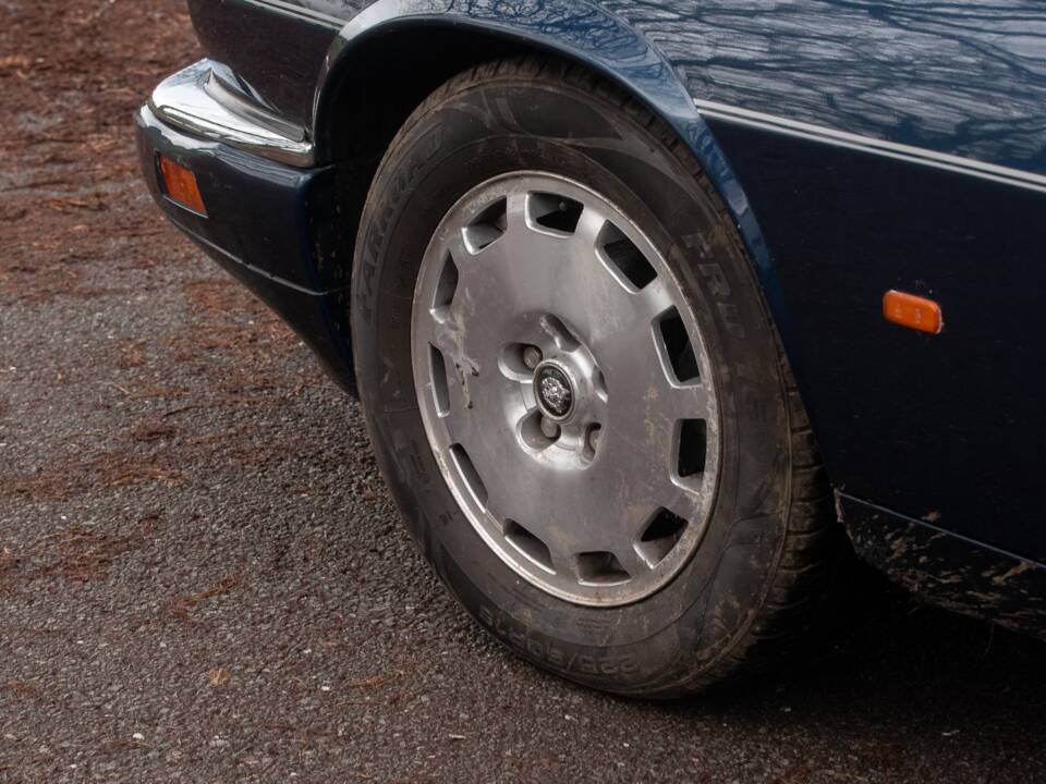Image 37/50 de Jaguar XJS 4.0 Celebration (1995)
