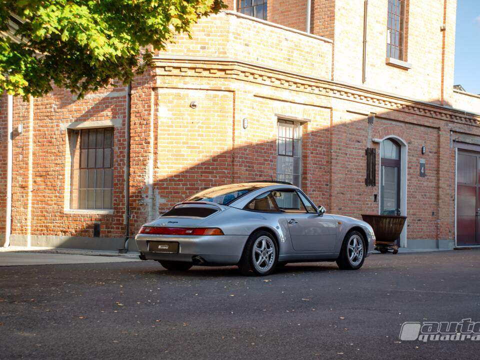 Immagine 4/13 di Porsche 911 Targa (1996)