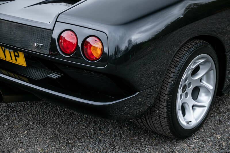 Image 29/43 of Lamborghini Diablo VT 6.0 (2000)