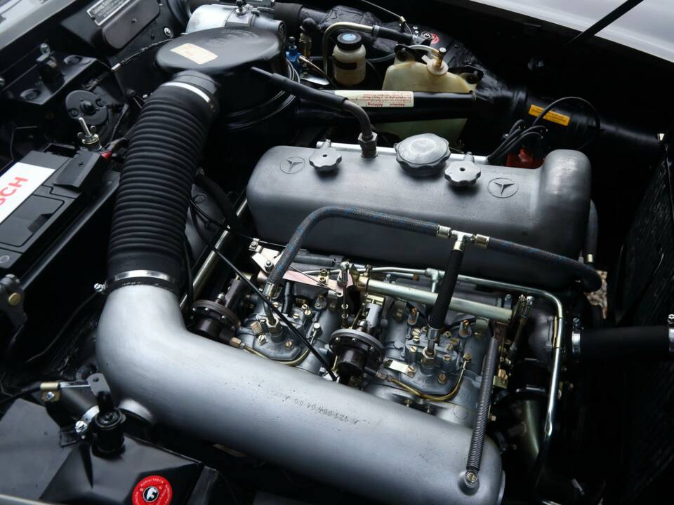 Image 36/50 of Mercedes-Benz 190 SL (1956)