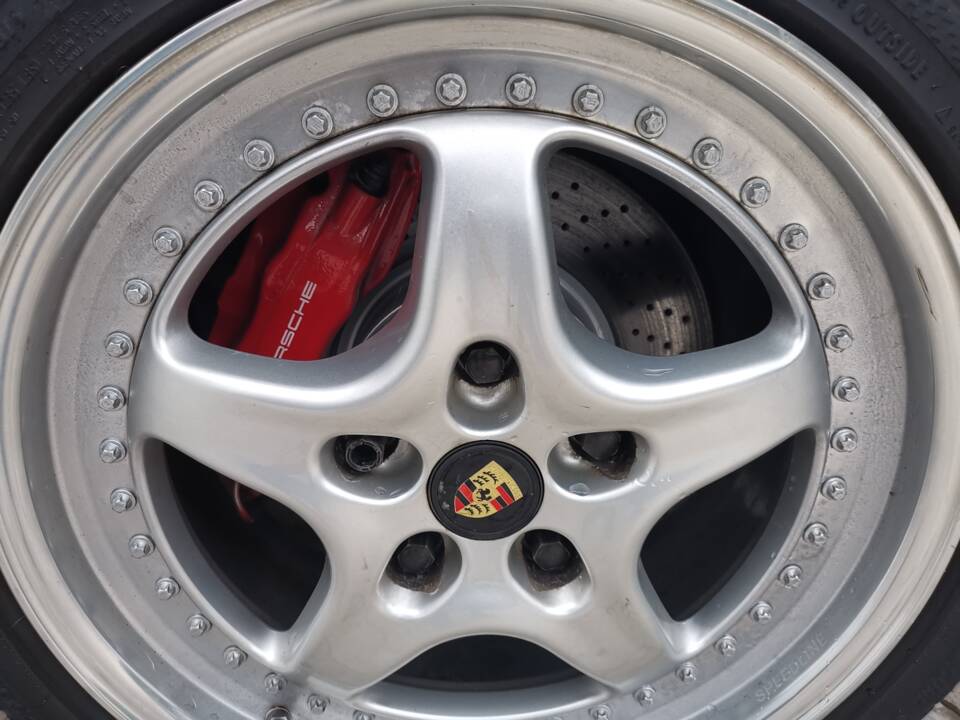 Image 47/51 of Porsche 911 Carrera 2 (WTL) (1990)