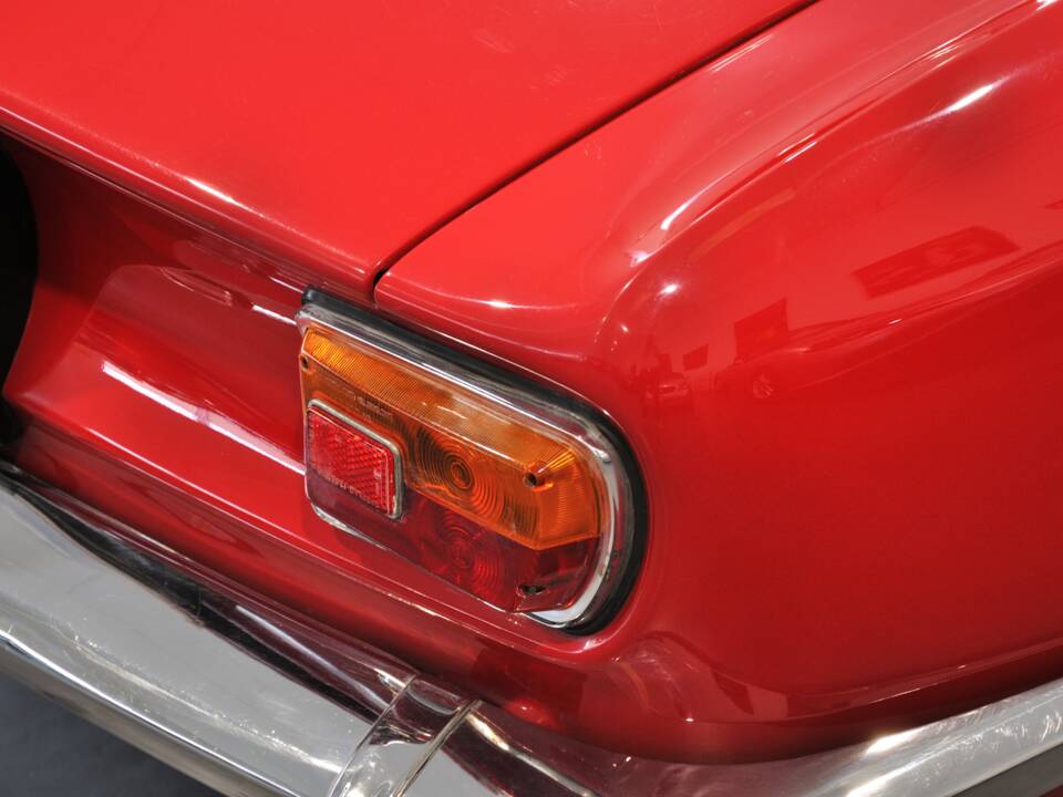 Imagen 11/43 de Alfa Romeo Giulia GT 1300 Junior (1971)
