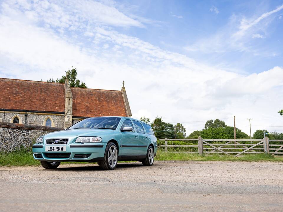 Image 46/50 de Volvo V70 R AWD (2003)