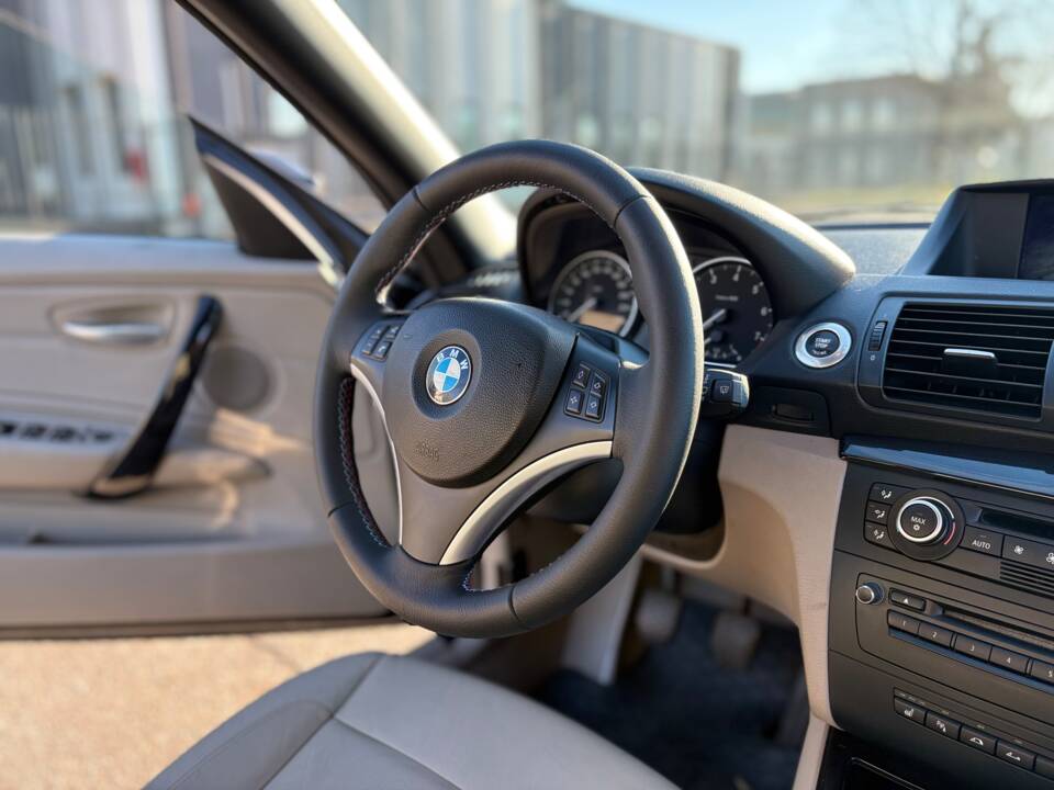 Image 11/37 de BMW 125i (2009)