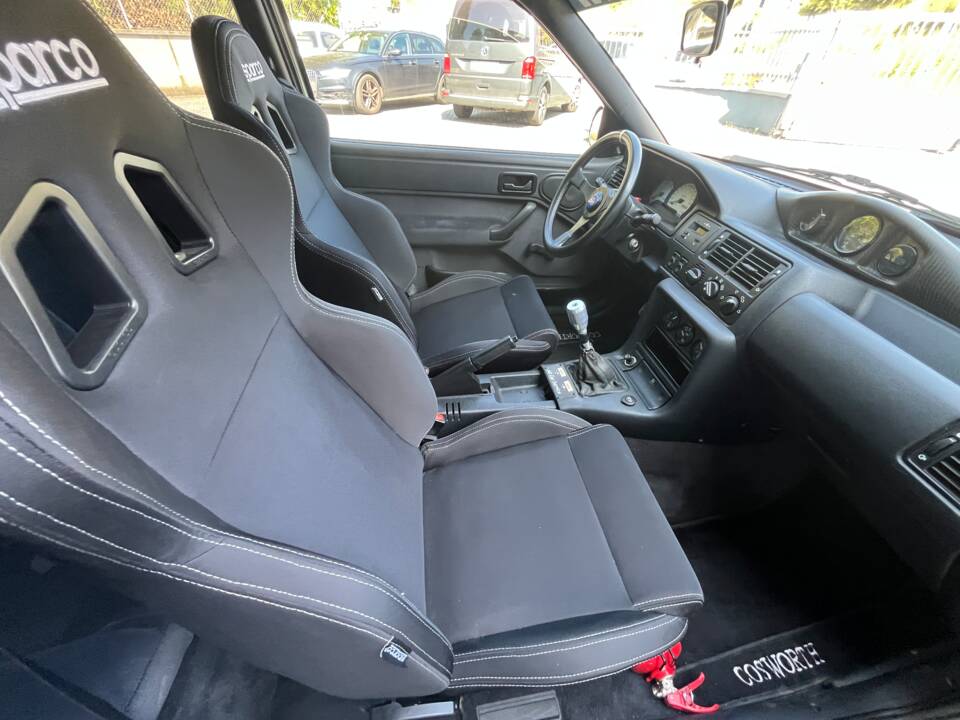 Bild 18/24 von Ford Escort RS Cosworth (1993)