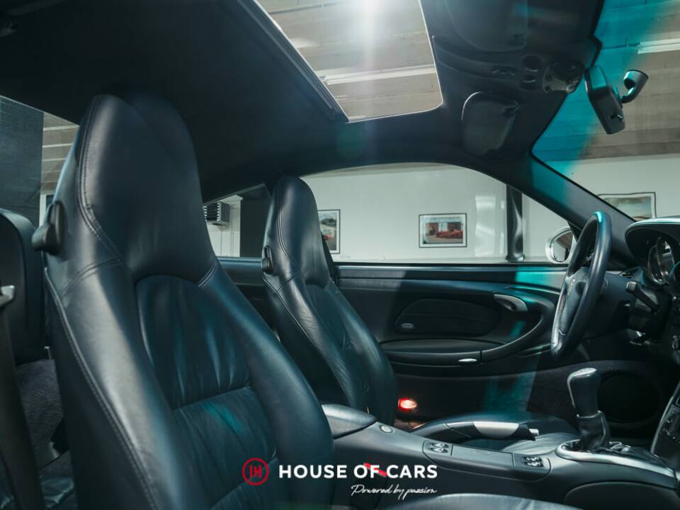 Bild 17/23 von Porsche 911 Carrera 4S (2002)