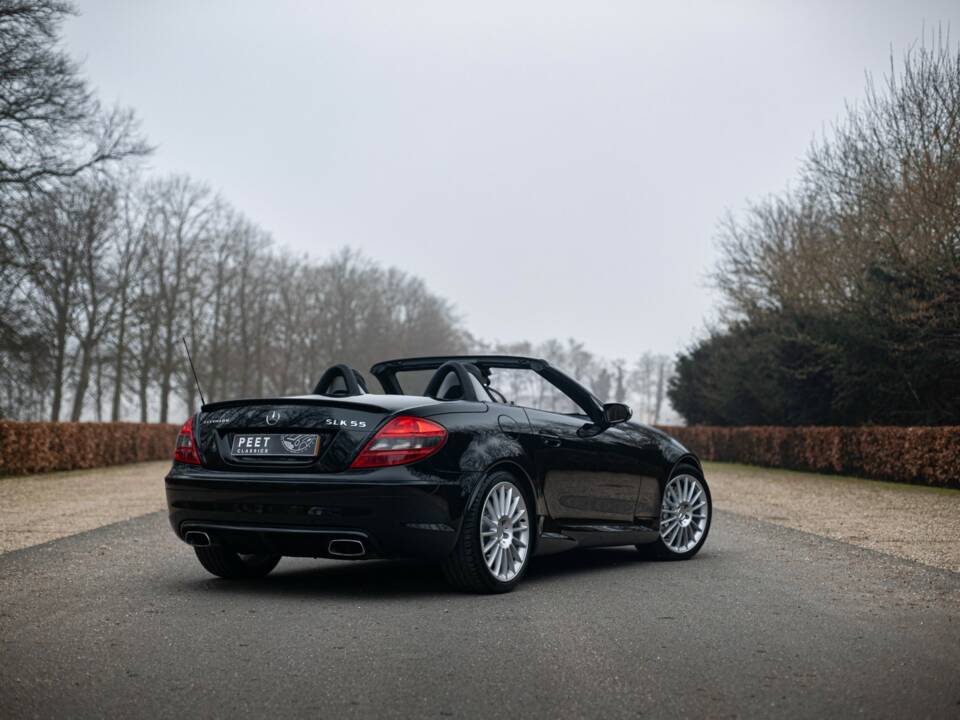 Immagine 7/38 di Mercedes-Benz SLK 55 AMG (2007)