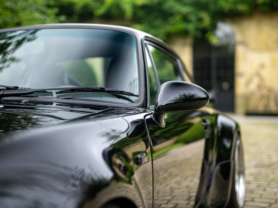 Image 14/64 de Porsche 911 Turbo 3.3 (1991)