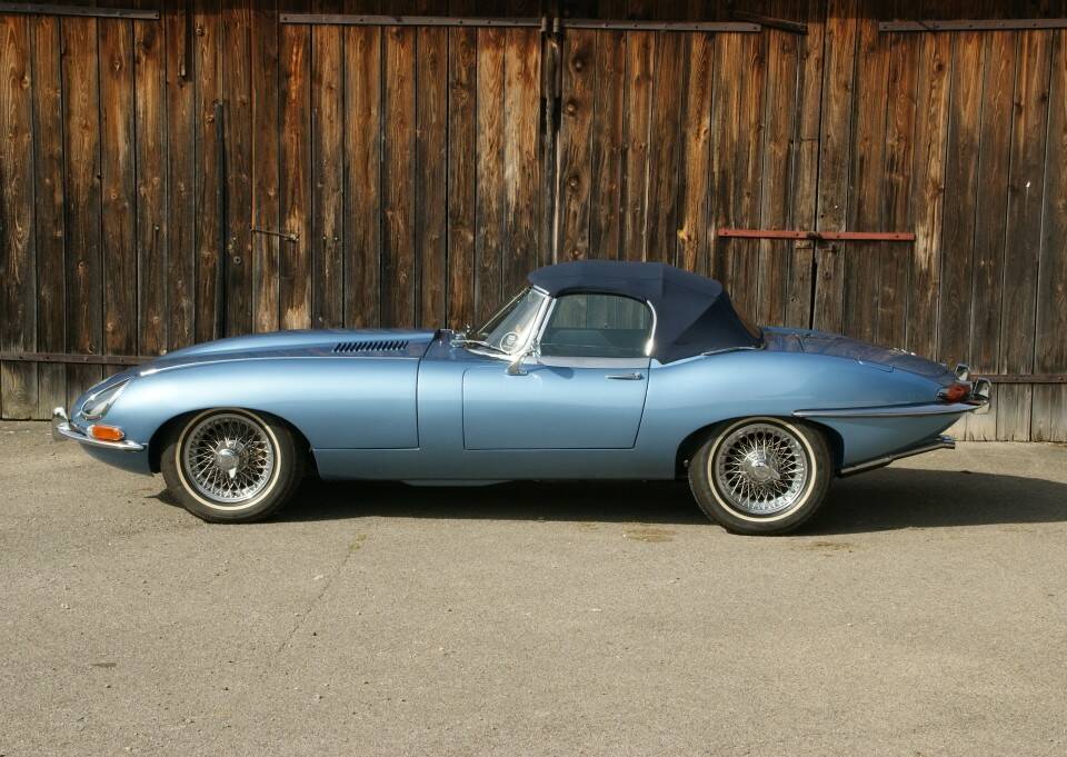 Imagen 9/20 de Jaguar E-Type 4.2 (1967)