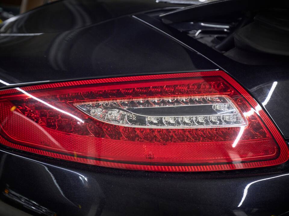 Bild 40/78 von Porsche 911 Carrera 4S (2006)