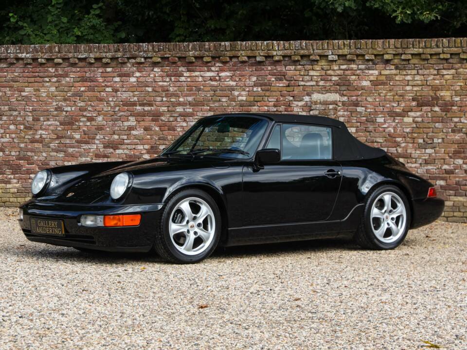 Image 14/50 de Porsche 911 Carrera 2 (1991)