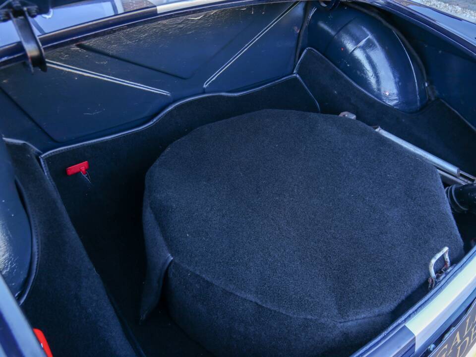 Image 30/50 de MG MGB (1966)