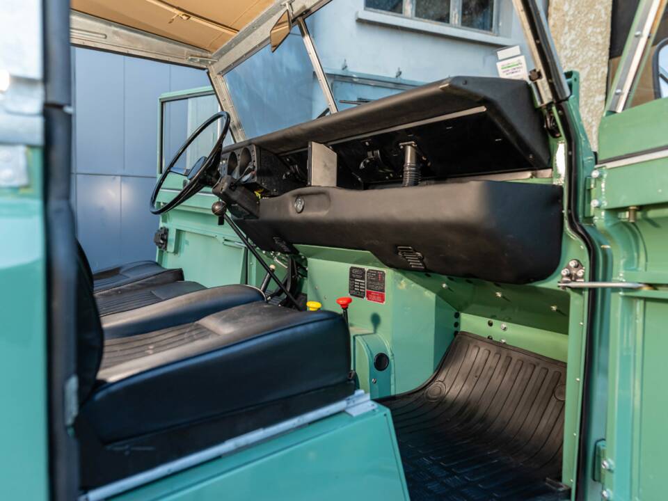 Bild 10/15 von Land Rover 109 (1973)