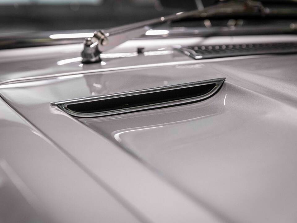 Image 27/42 of Maserati Mistral 3500 Spyder (1964)