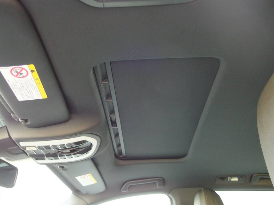 Image 61/98 of Porsche Cayenne S (2010)