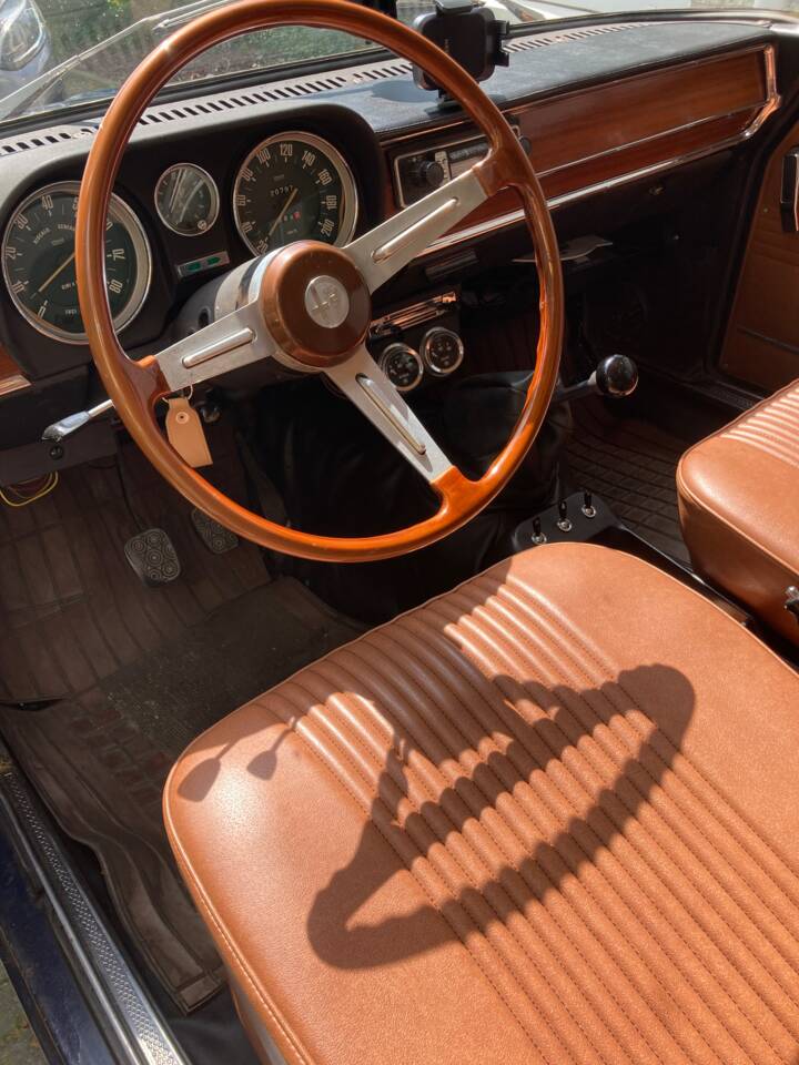 Bild 9/17 von Alfa Romeo Giulia 1.6 Super (1974)