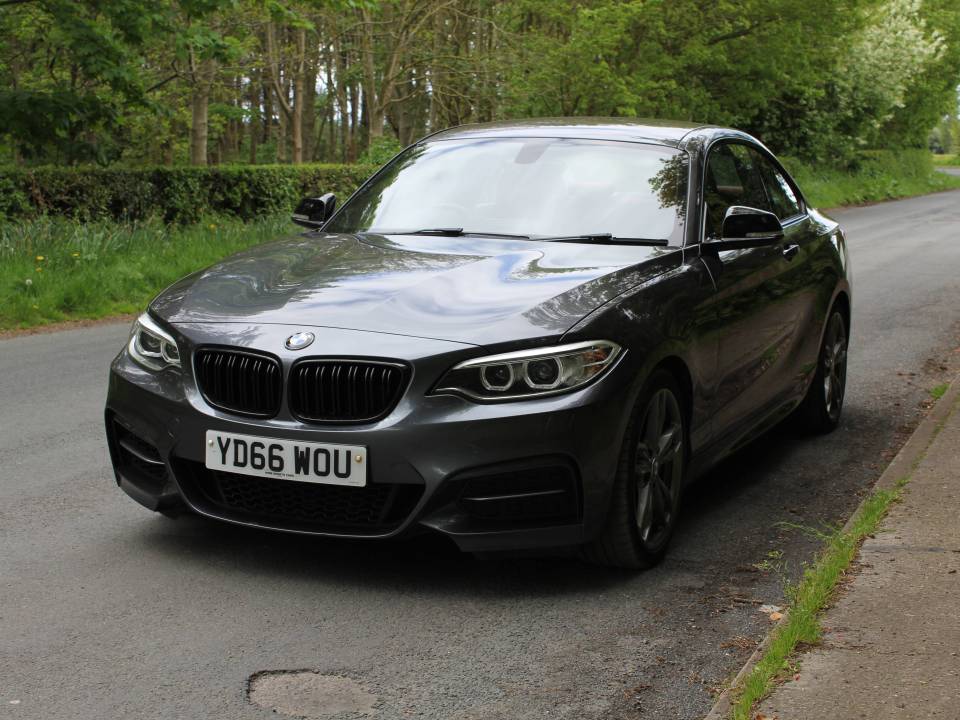 Imagen 3/14 de BMW M240i (2016)