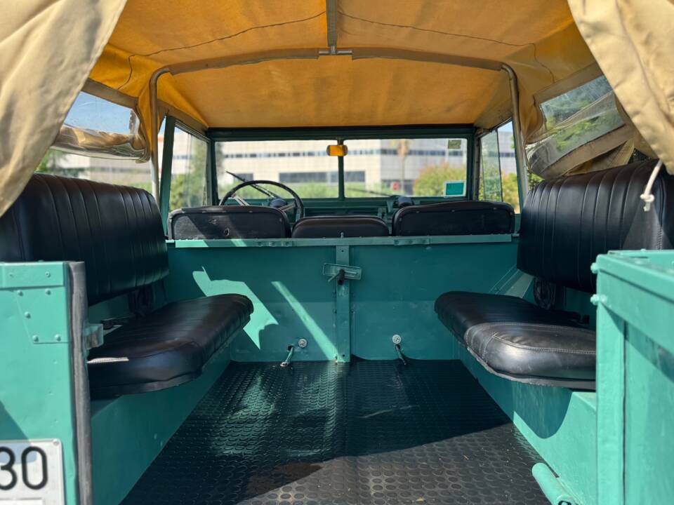 Bild 10/24 von Land Rover 88 (1962)