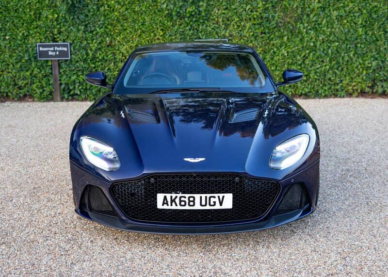 Immagine 24/50 di Aston Martin DBS Superleggera (2018)