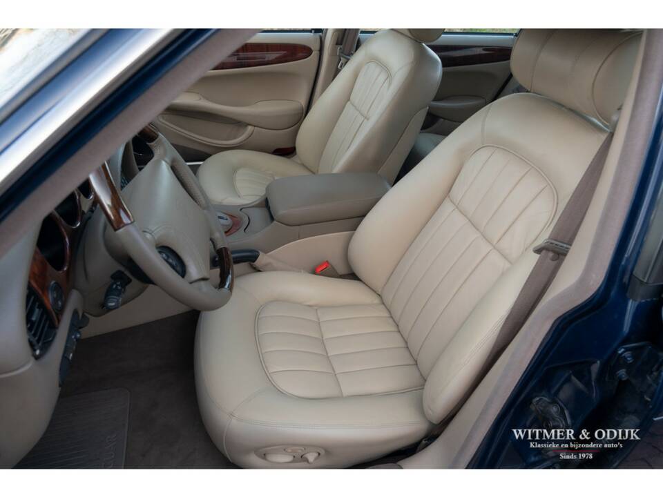 Bild 5/34 von Jaguar XJ 8 4.0 Executive (1999)