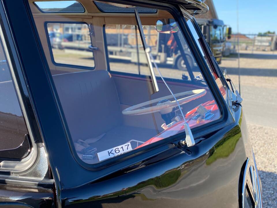 Immagine 23/61 di Volkswagen T1 Samba 1.2 (1958)