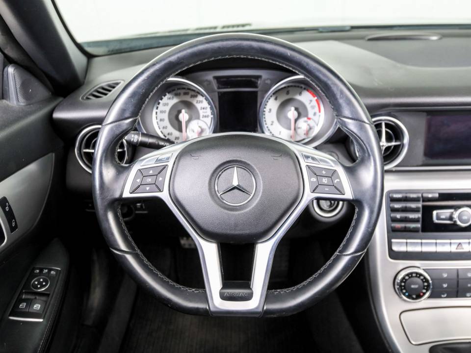 Bild 6/50 von Mercedes-Benz SLK 200 (2012)
