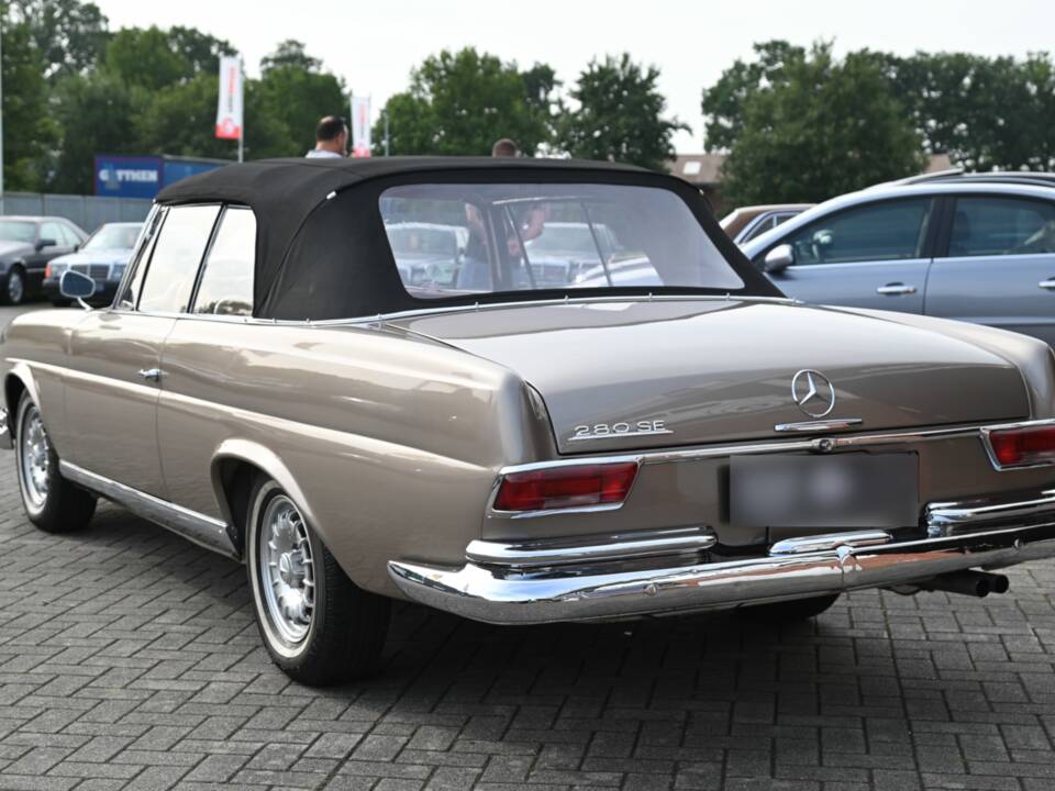 Bild 8/11 von Mercedes-Benz 280 SE (1967)