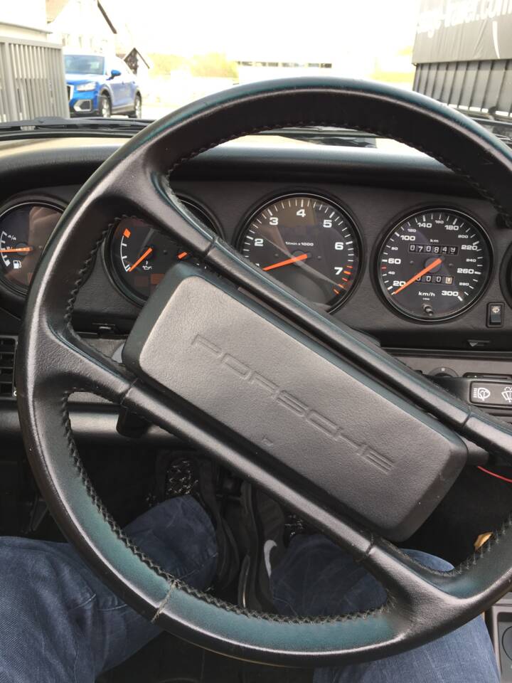 Bild 6/7 von Porsche 911 Carrera 2 (1990)