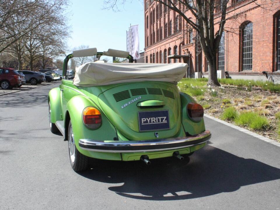 Bild 18/19 von Volkswagen Käfer 1303 LS (1976)