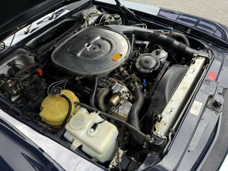 Image 41/50 of Mercedes-Benz 560 SL (1986)