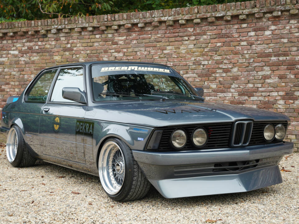 Image 11/50 de BMW 323i (1978)