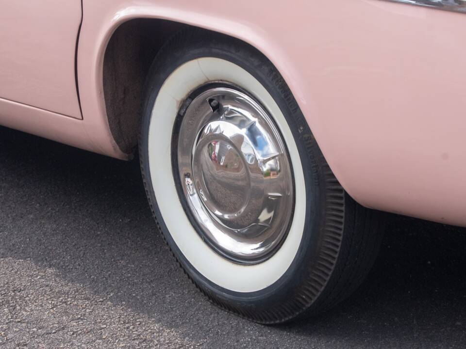 Image 30/50 of Vauxhall Cresta (1958)