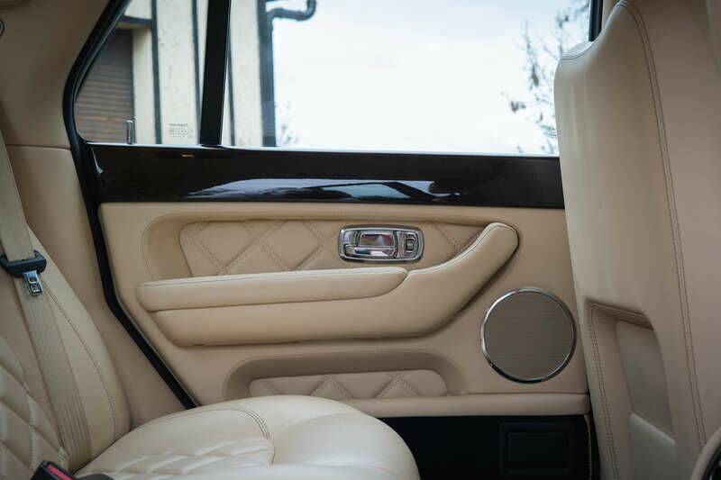 Image 39/47 of Bentley Arnage T (2005)