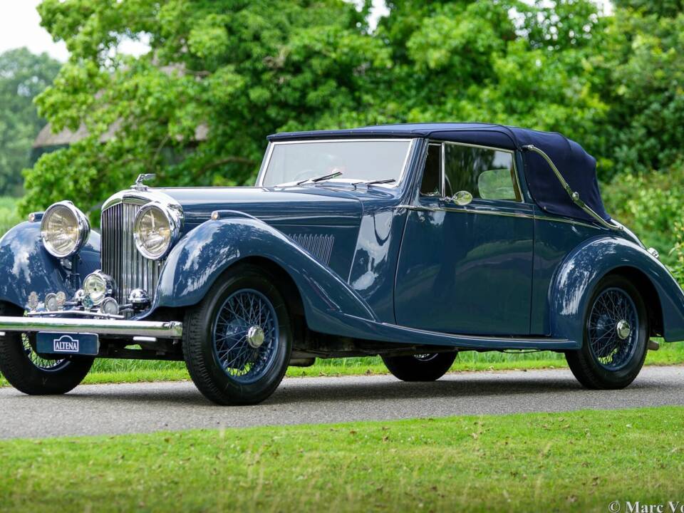 Image 45/59 of Bentley 4 1/4 Litre (1936)