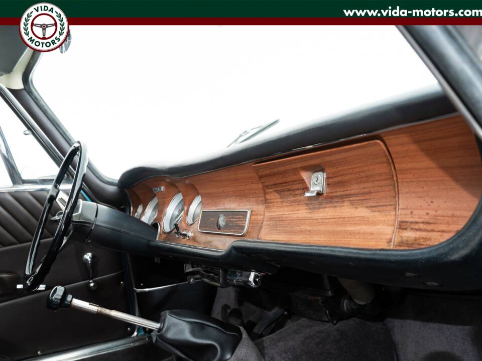 Image 10/15 de Alfa Romeo Giulia 1600 Sprint GT Veloce (1967)