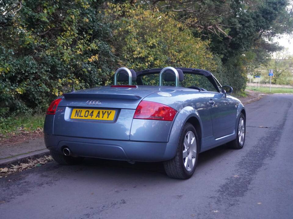 Bild 6/17 von Audi TT 1.8 T (2004)
