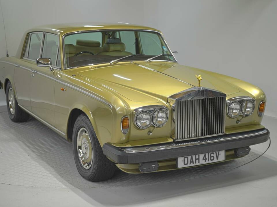 Bild 2/50 von Rolls-Royce Silver Shadow II (1980)