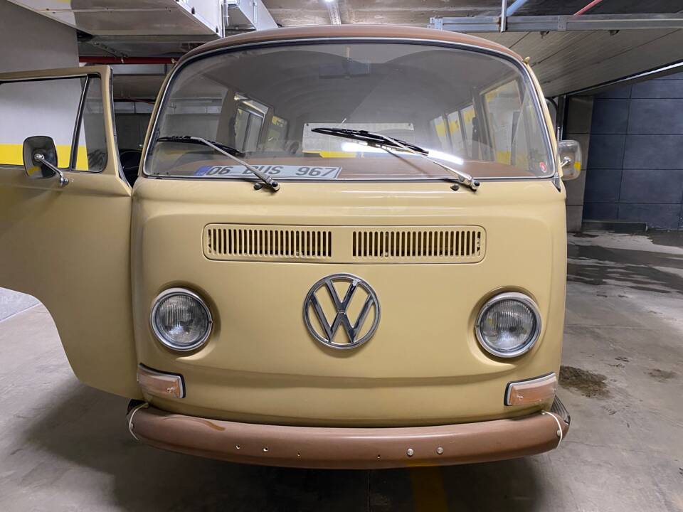 Image 1/9 of Volkswagen T2 Brasil Camper (1970)