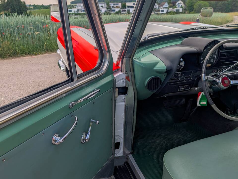 Image 25/51 of Cadillac Ambulance Carrosserie Köng (1964)