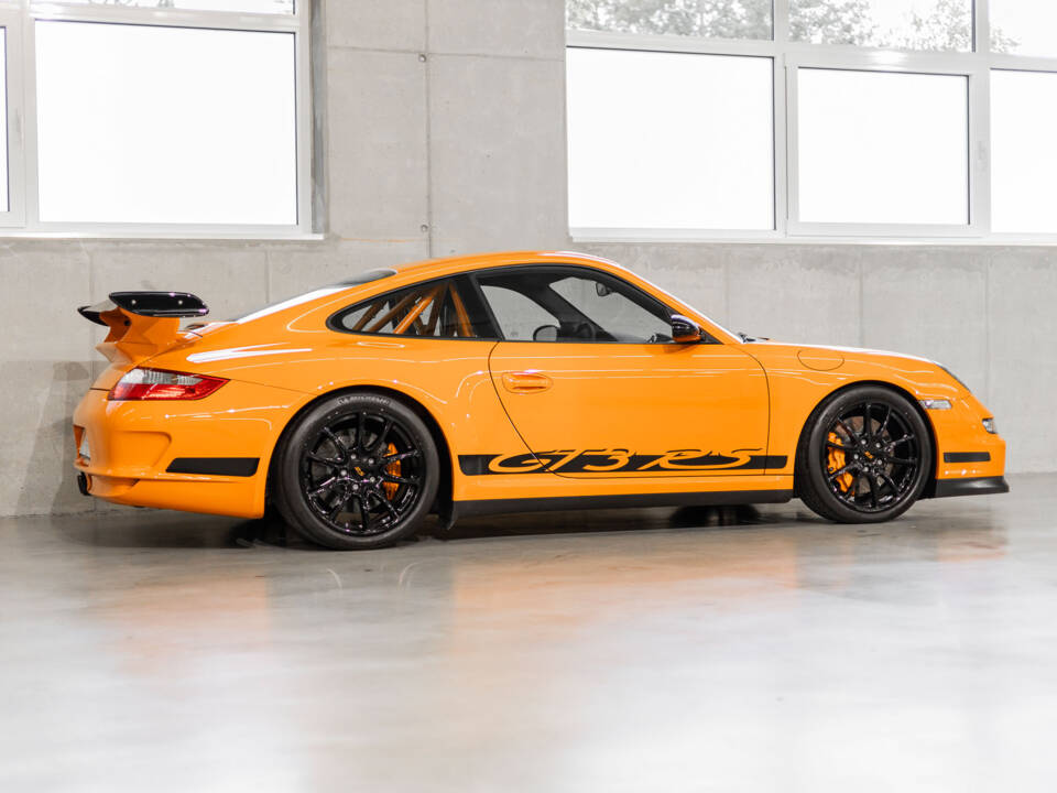 Imagen 3/10 de Porsche 911 GT3 RS (2006)