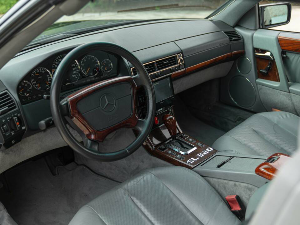Imagen 37/50 de Mercedes-Benz SL 320 (1995)