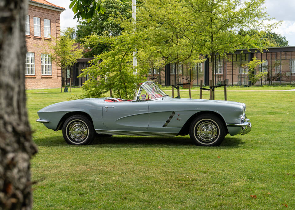 Image 67/78 of Chevrolet Corvette (1962)