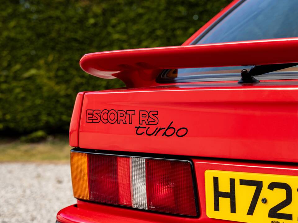 Afbeelding 12/45 van Ford Escort turbo RS (1990)