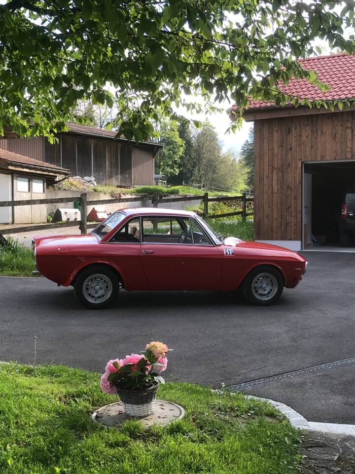 Image 7/11 of Lancia Fulvia 1.3 S (1971)